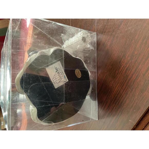 Nantucket Santa clause holding candle figure - Picture 5 of 6